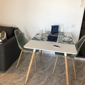  Apartamento Torre Ii Palmeras Mit Seitlichem Meerblick Und Pool In España
